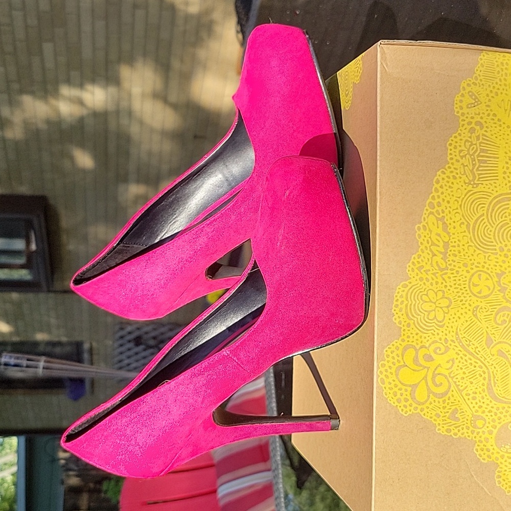 Mix No. 6 Fuchsia high heels size 8.5